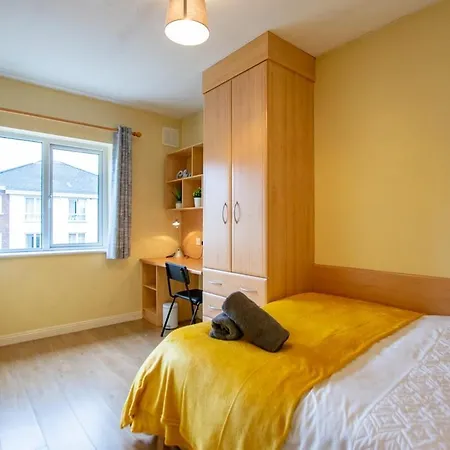 Holiday home 133 - Large Duplex House By Shortstays Galway